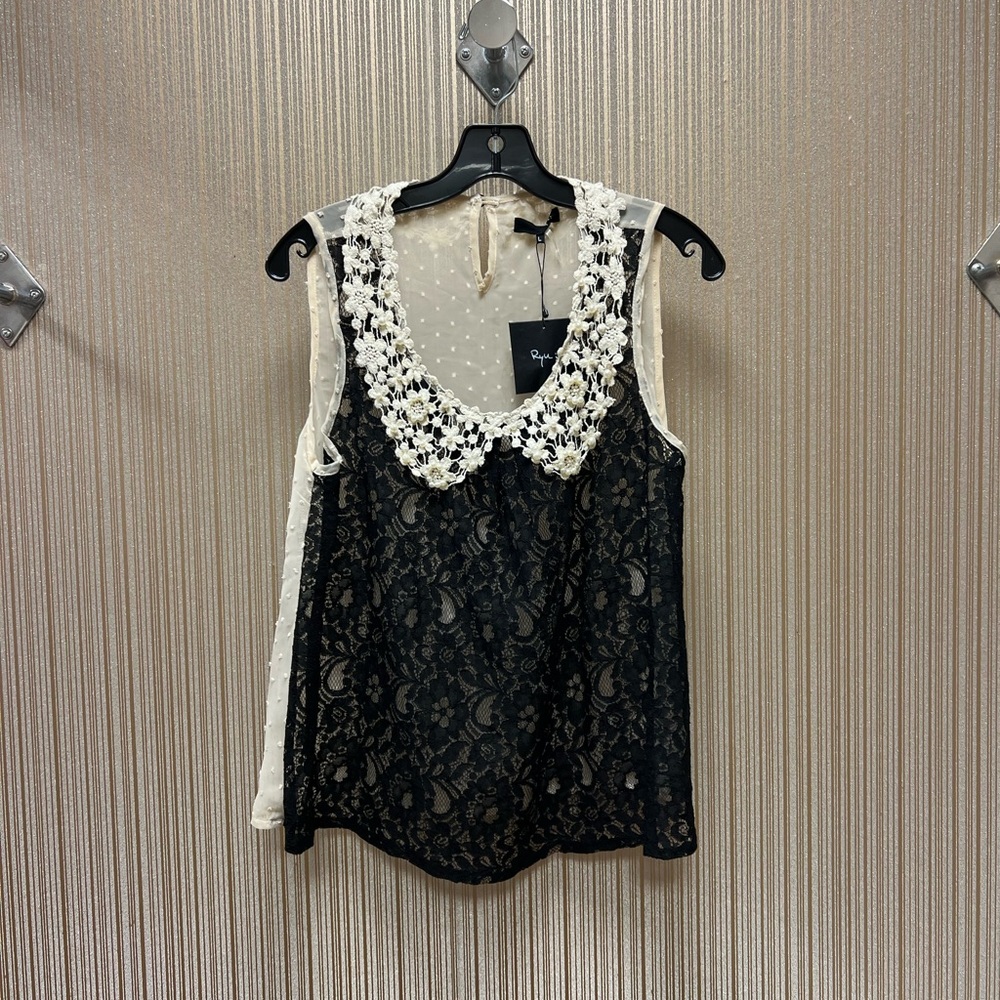 NWT RYU Pearl Black and White Lace Sleeveless Top